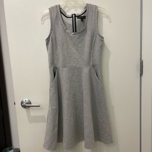 Banana Republic Sleeveless Grey Fit & Flare Dress With Pockets